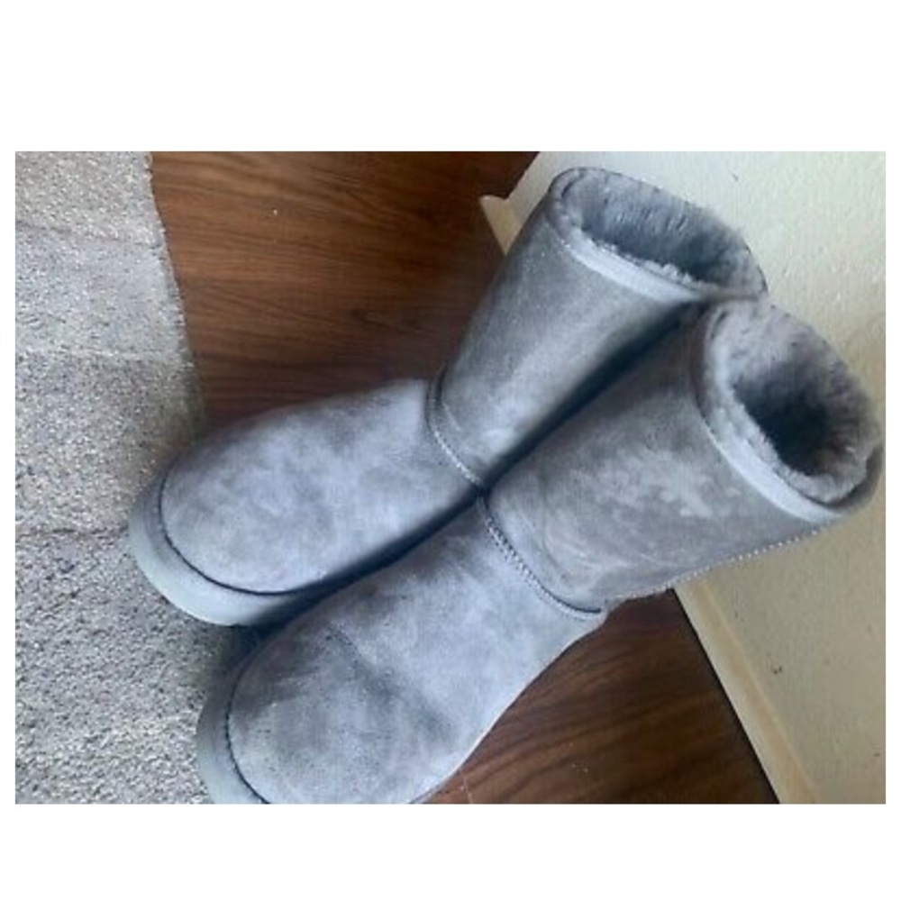 Gray Ugg Winter Boots Size 11